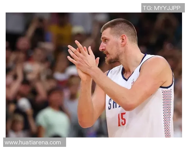 约基奇三节高效表现砍下20分8板10助助球队稳居领先正负值8展现全能实力